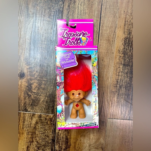 Treasure Troll with Wishstone 1991 Red Hair - Picture 1 of 7